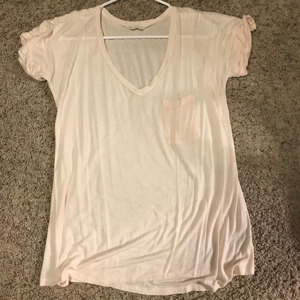 Light pink cotton tee with pocket